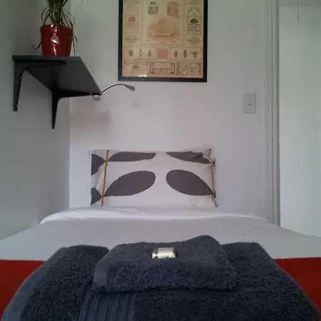 Laura'S Bed & Breakfast-2